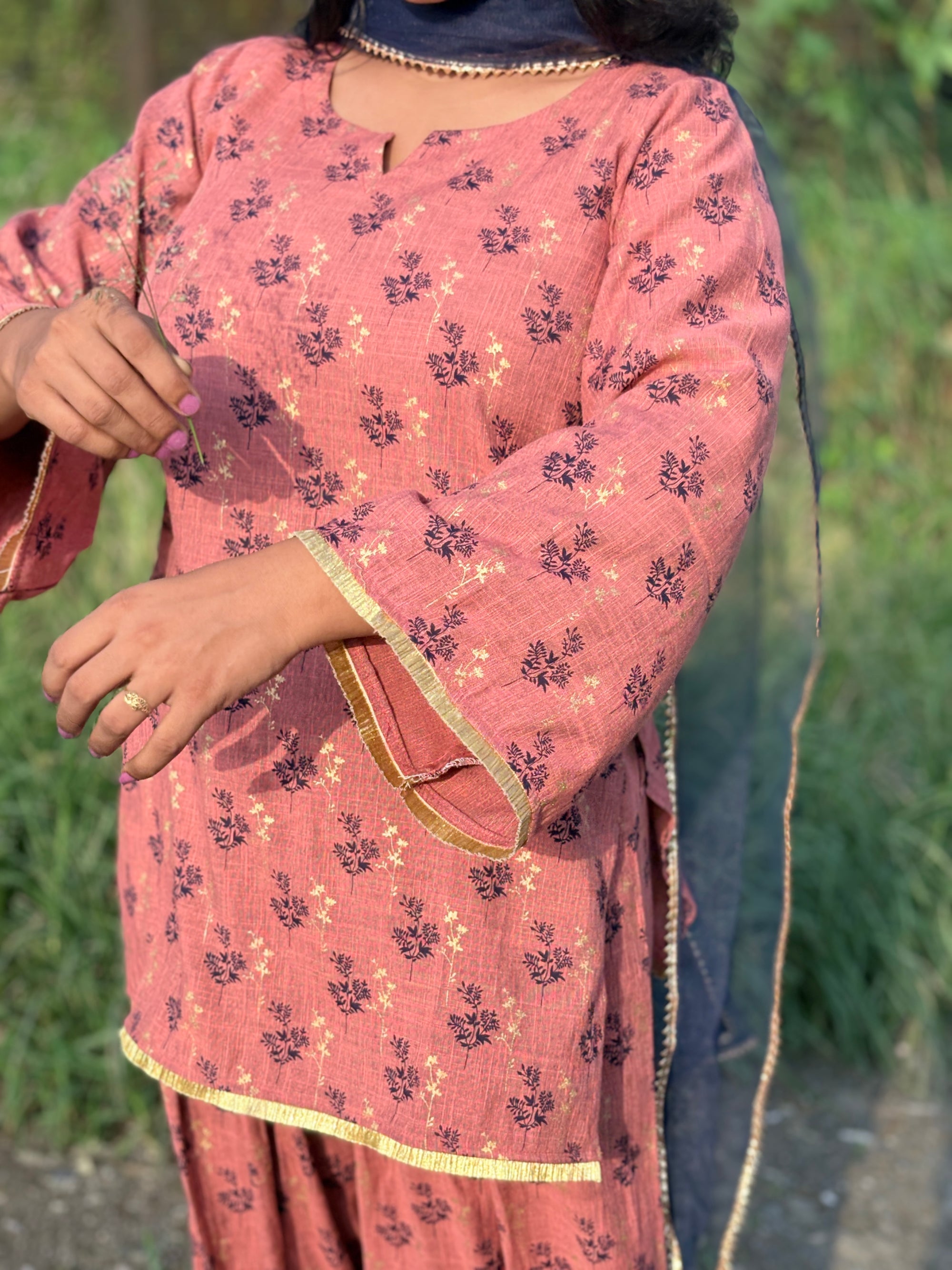 Gulnaar Farsi Salwar Set