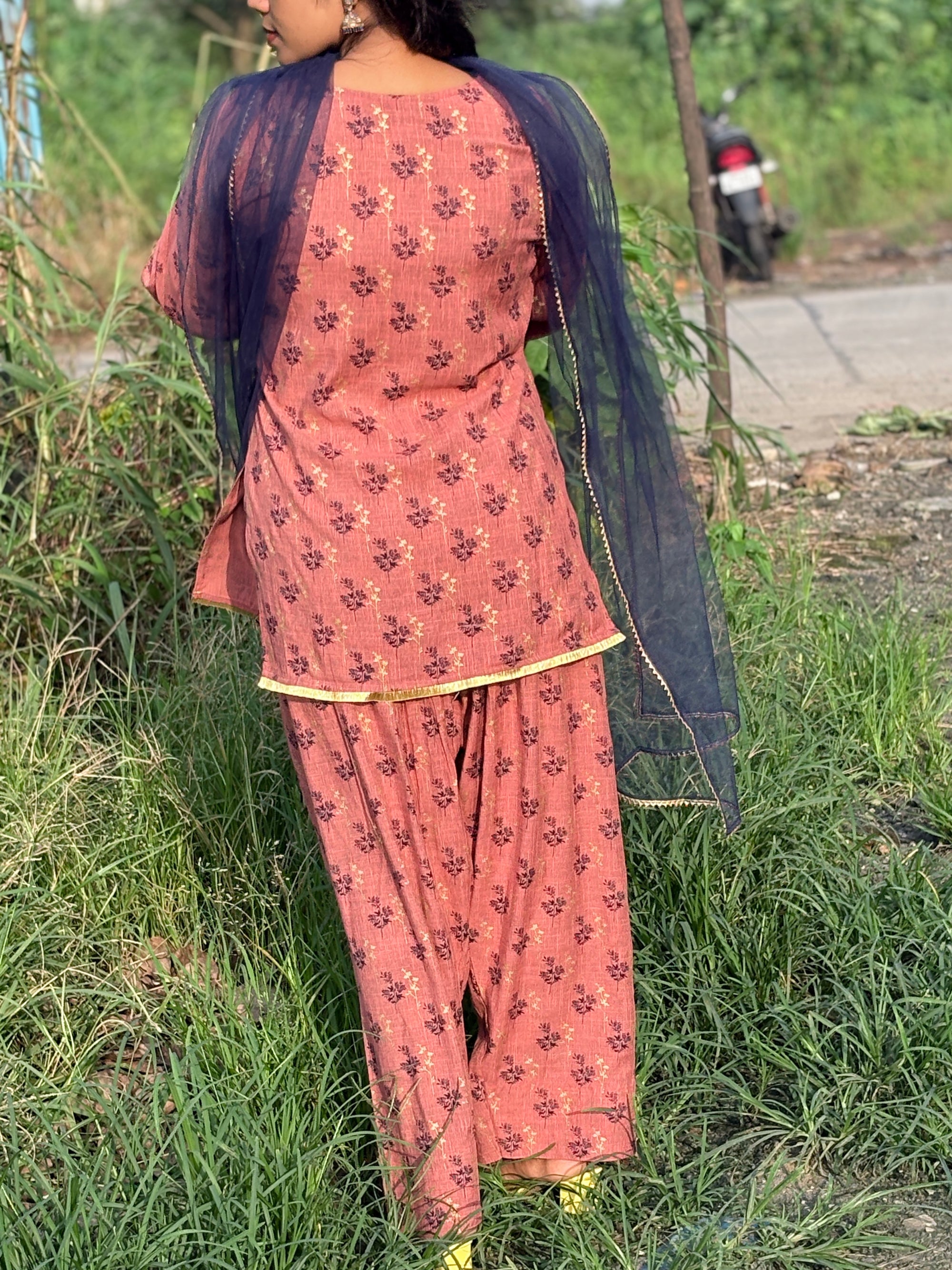Gulnaar Farsi Salwar Set