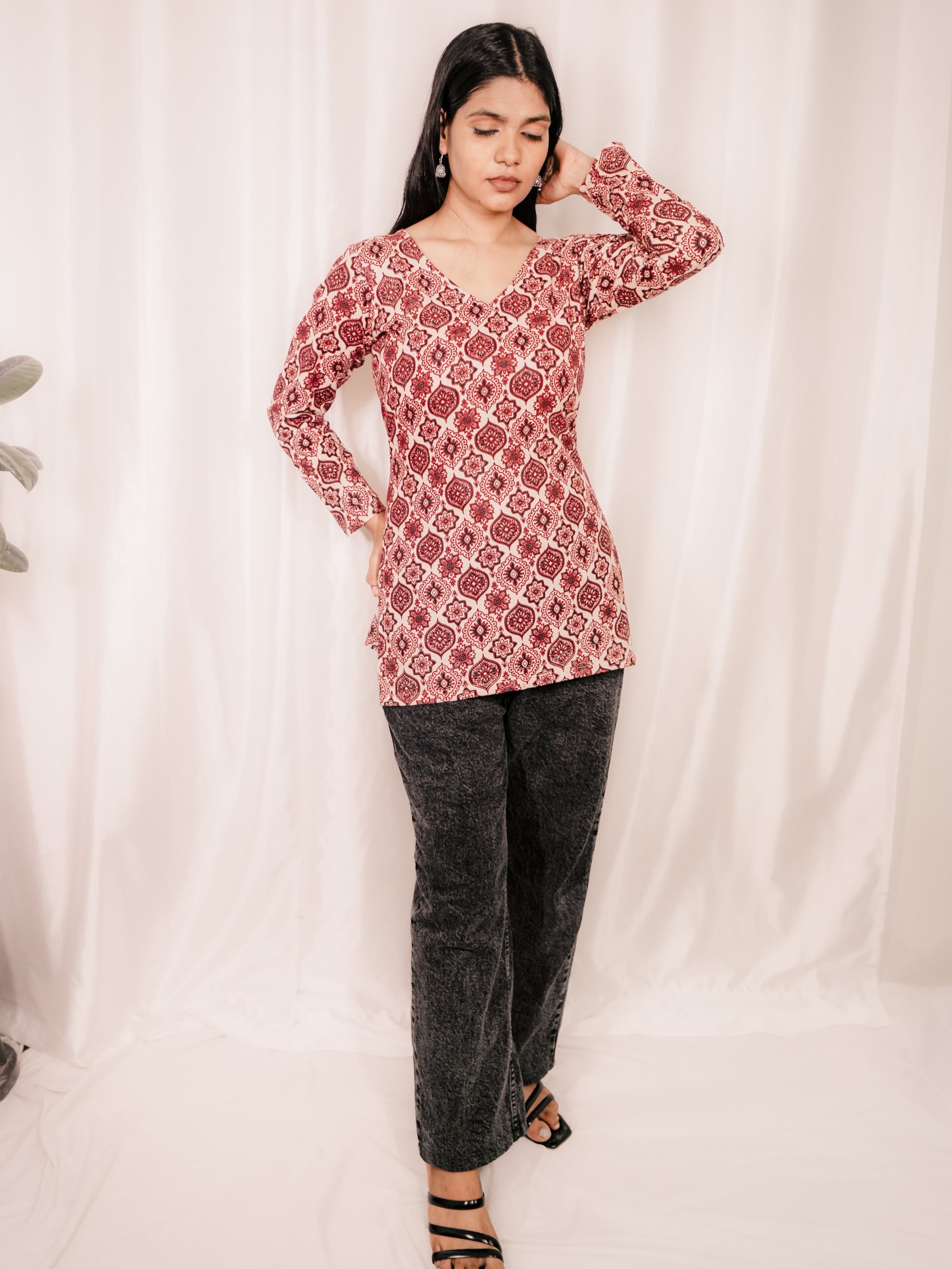 Ruby Twist V Neck Full Sleeves Kurti