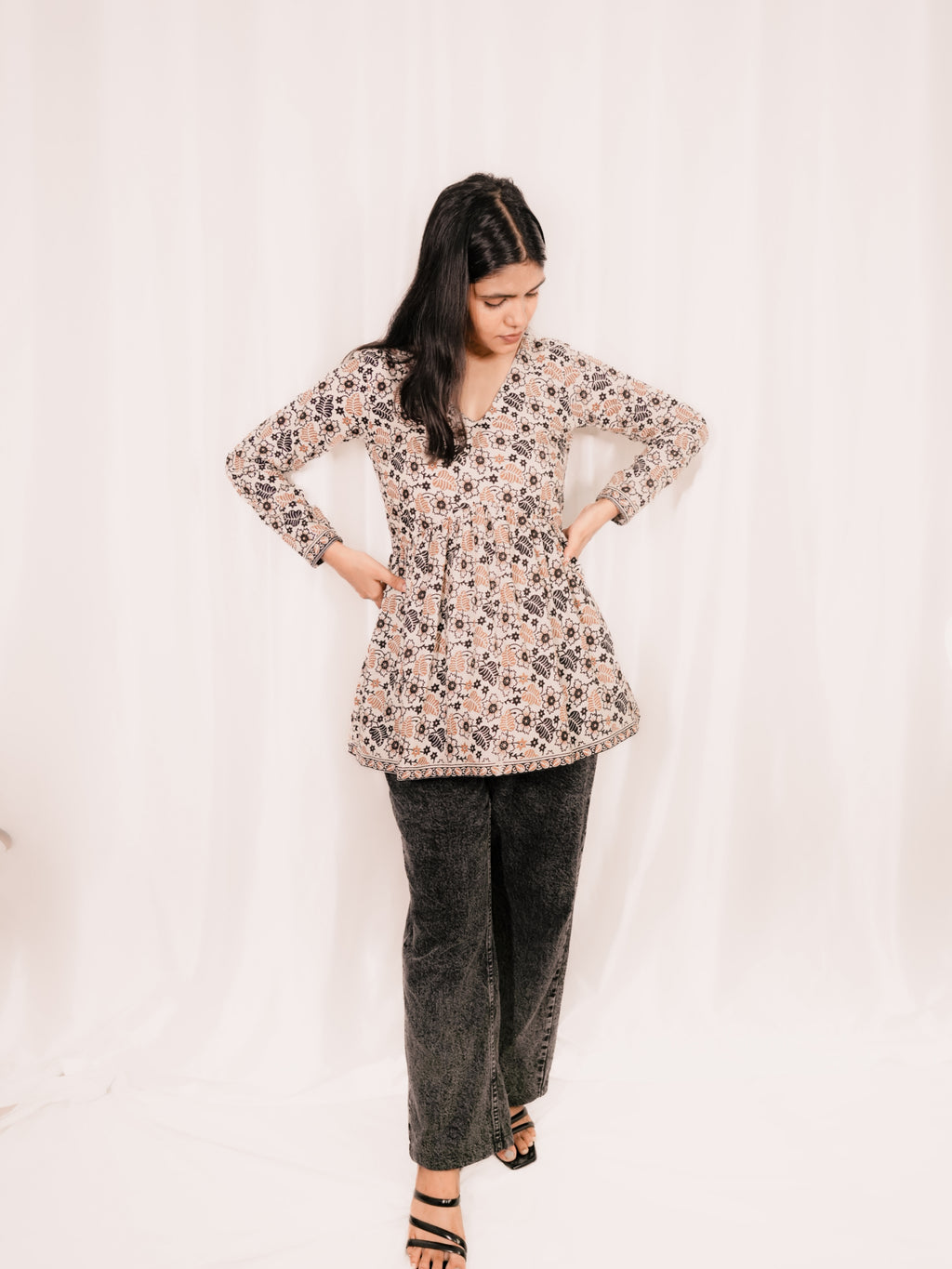 Mastani V Neck Full Sleeves Top